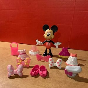 Snap on Minnie mousse doll set